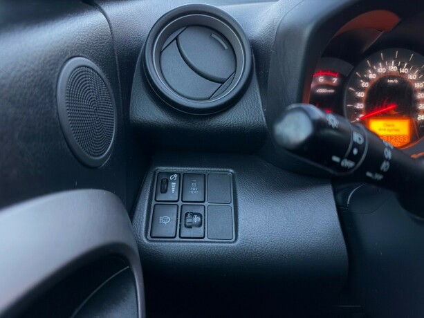 toyota-rav4-diesel-2007-big-15