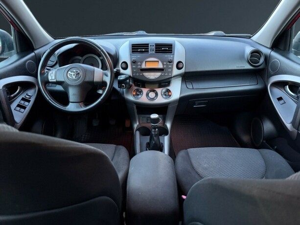 toyota-rav4-diesel-2007-big-11