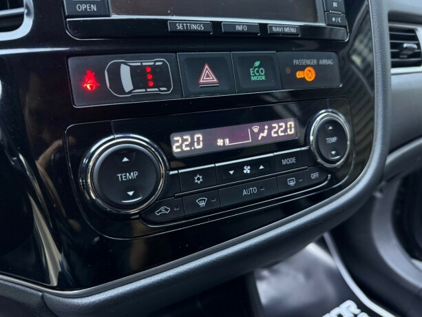 mitsubishi-outlander-elektrisitetbensin-2014-big-19
