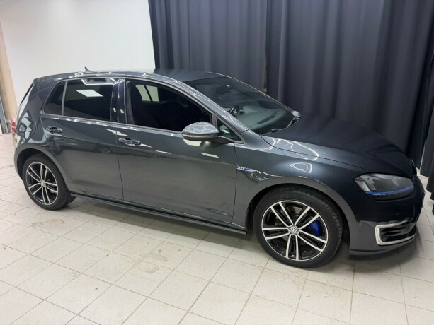 volkswagen-golf-vii-plug-in-petrol-2015-big-8
