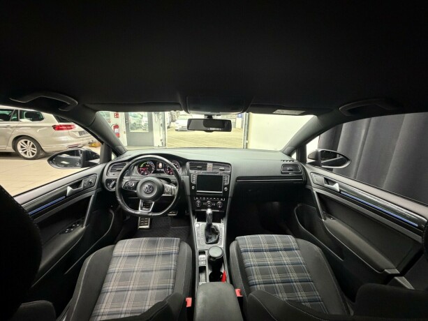 volkswagen-golf-vii-plug-in-petrol-2015-big-13