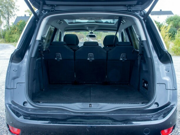 citroen-c4-picasso-diesel-2017-big-12