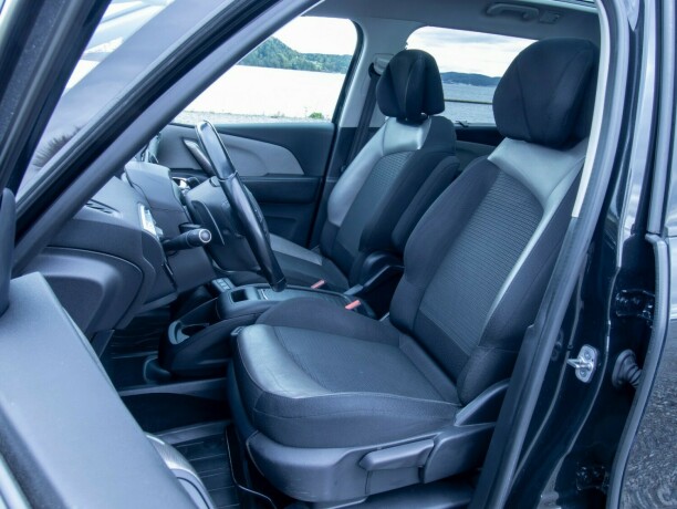 citroen-c4-picasso-diesel-2017-big-35