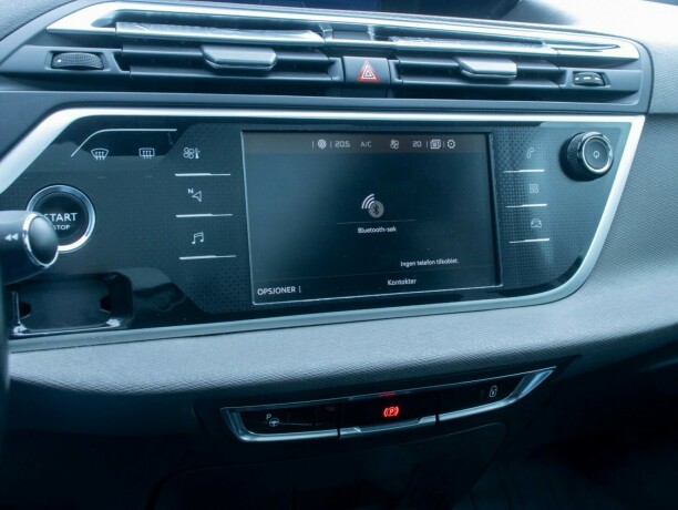 citroen-c4-picasso-diesel-2017-big-26