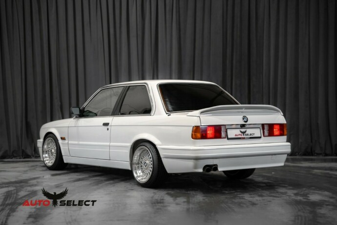 bmw-325i-bensin-1985-big-8