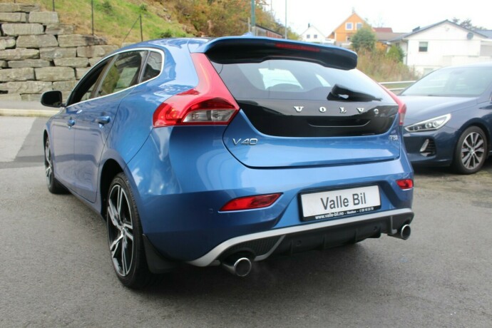 volvo-v40-bensin-2016-big-3