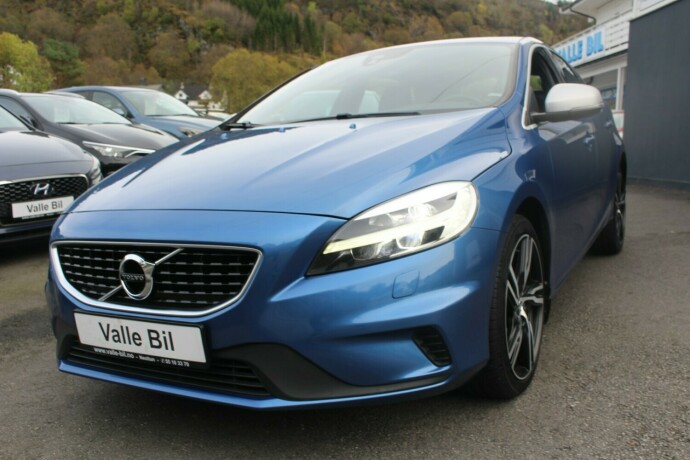 volvo-v40-bensin-2016-big-1