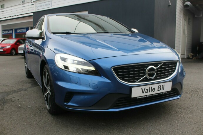 volvo-v40-bensin-2016-big-0