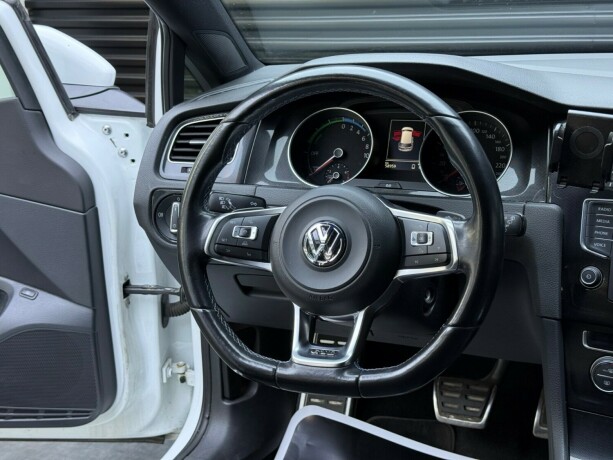 volkswagen-golf-vii-elektrisitetbensin-2016-big-10
