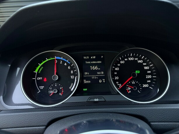 volkswagen-golf-vii-elektrisitetbensin-2016-big-13