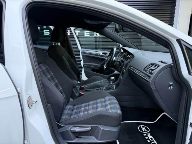 volkswagen-golf-vii-elektrisitetbensin-2016-big-26