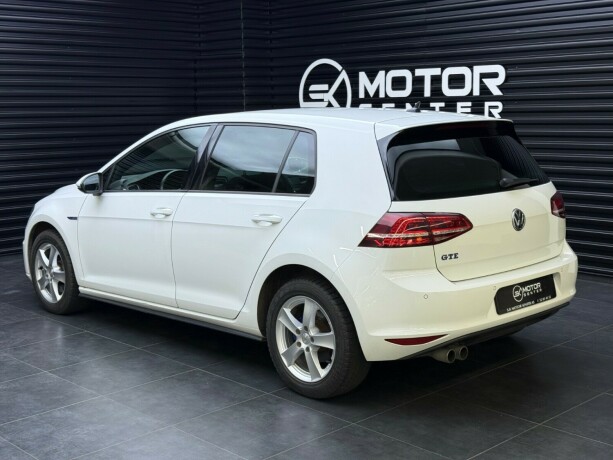 volkswagen-golf-vii-elektrisitetbensin-2016-big-1