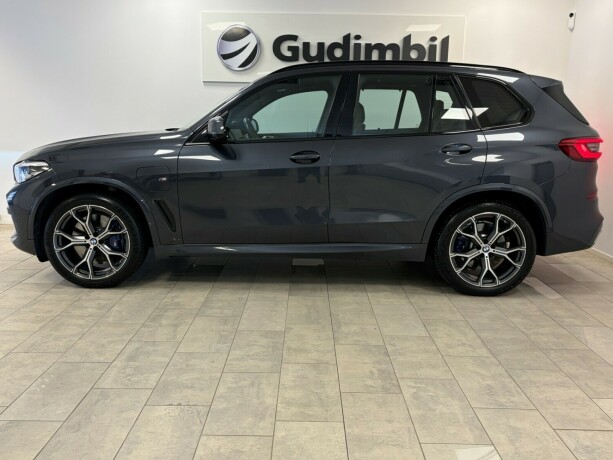 bmw-x5-elektrisitetbensin-2020-big-2