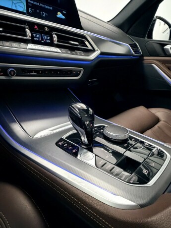 bmw-x5-elektrisitetbensin-2020-big-13