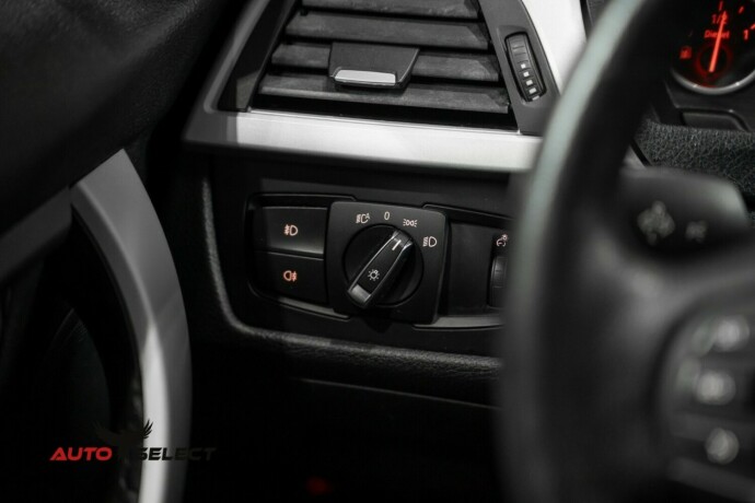 bmw-320d-diesel-2013-big-32