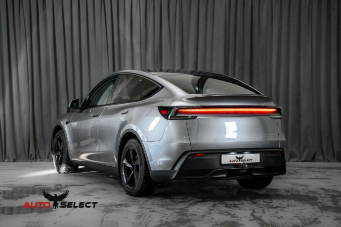 tesla-model-y-elektrisitet-2025-big-8