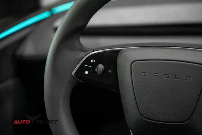 tesla-model-y-elektrisitet-2025-big-36