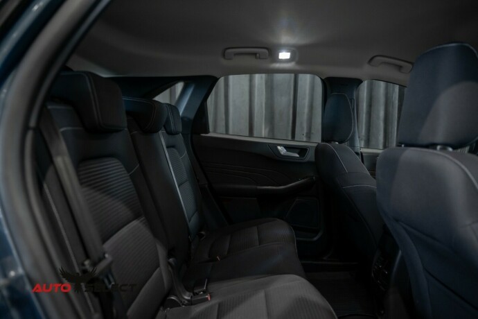 ford-kuga-elektrisitetbensin-2022-big-13