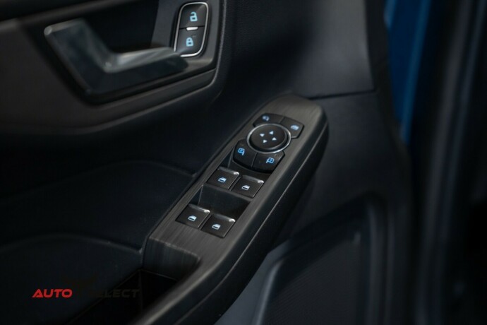 ford-kuga-elektrisitetbensin-2022-big-20