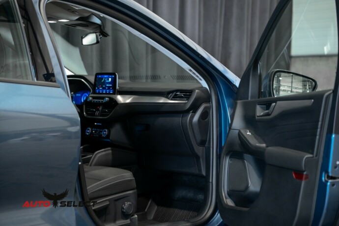 ford-kuga-elektrisitetbensin-2022-big-17