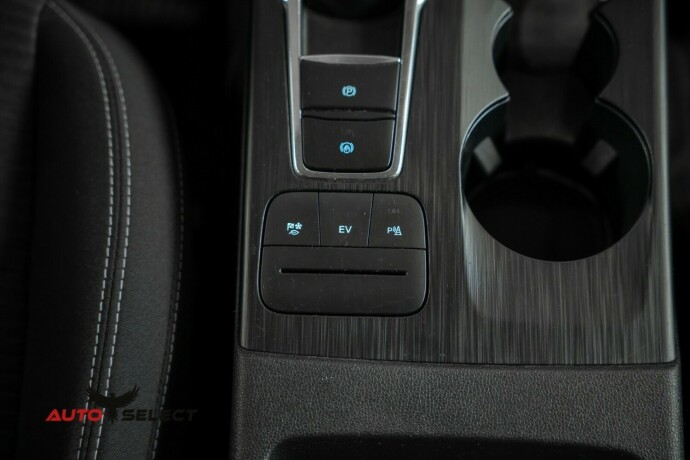 ford-kuga-elektrisitetbensin-2022-big-33