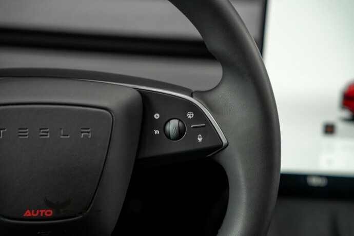 tesla-model-3-elektrisitet-2025-big-35
