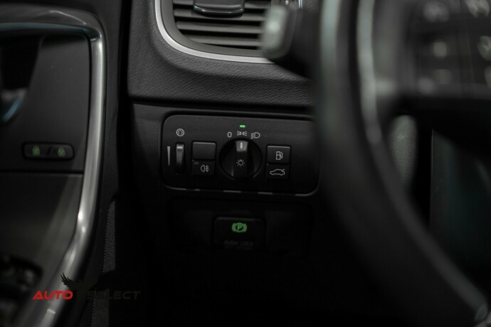 volvo-v60-diesel-2013-big-29