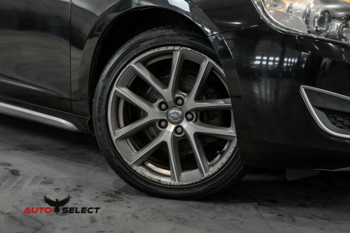 volvo-v60-diesel-2013-big-2