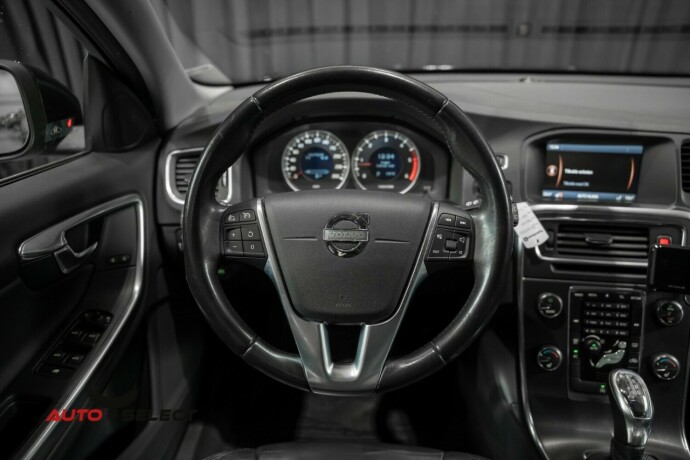 volvo-v60-diesel-2013-big-25