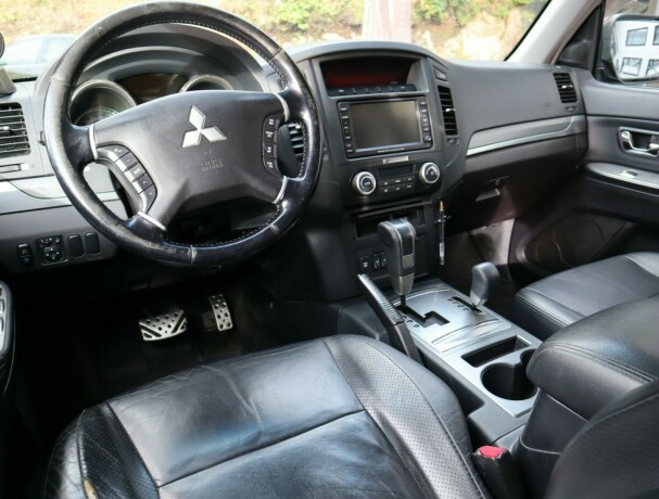 mitsubishi-pajero-diesel-2007-big-8