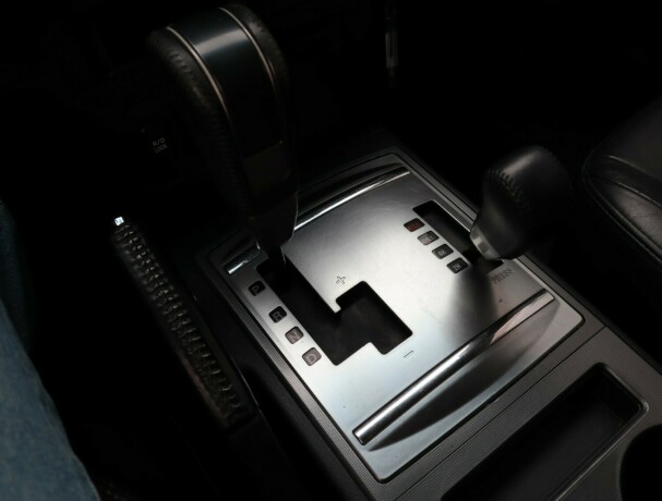 mitsubishi-pajero-diesel-2007-big-18