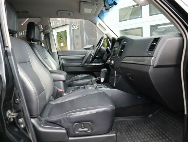 mitsubishi-pajero-diesel-2007-big-9