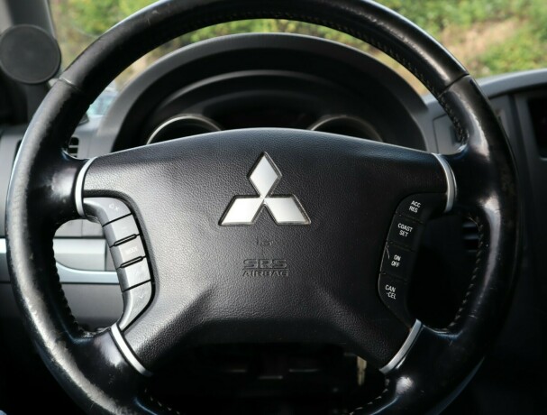 mitsubishi-pajero-diesel-2007-big-11
