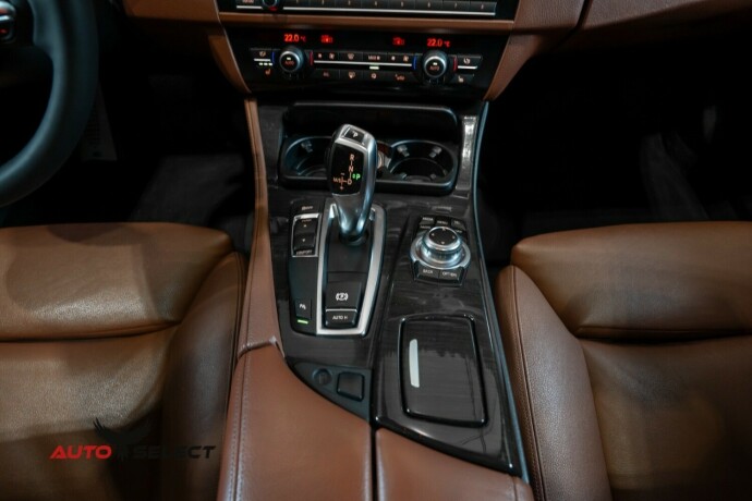 bmw-535i-bensin-2012-big-39