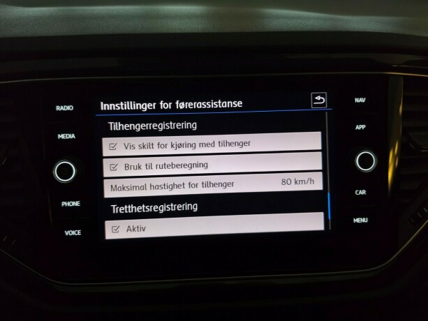 volkswagen-t-roc-bensin-2020-big-41