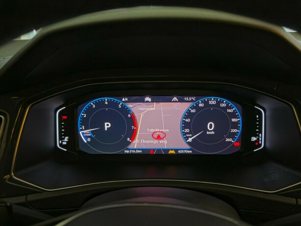 volkswagen-t-roc-bensin-2020-big-25