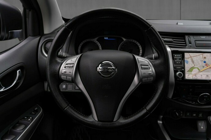 nissan-navara-diesel-2021-big-17