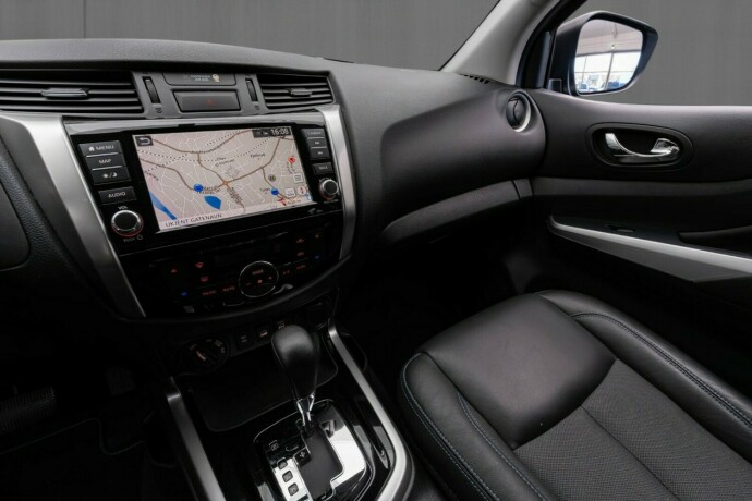 nissan-navara-diesel-2021-big-22