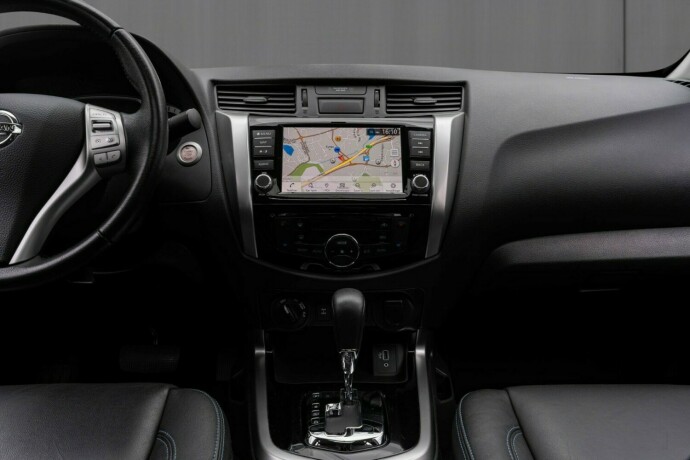 nissan-navara-diesel-2021-big-27