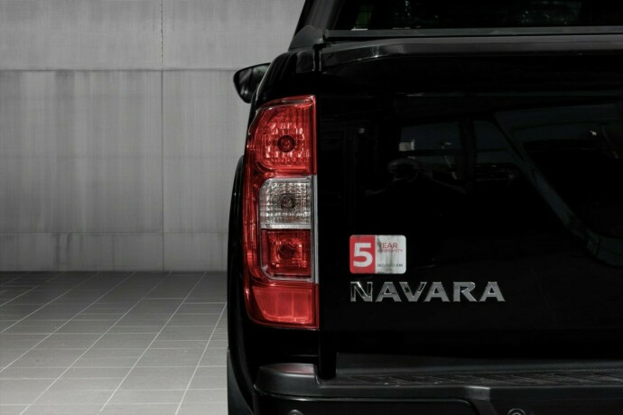 nissan-navara-diesel-2021-big-10