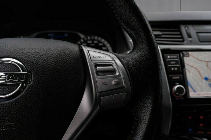 nissan-navara-diesel-2021-big-19