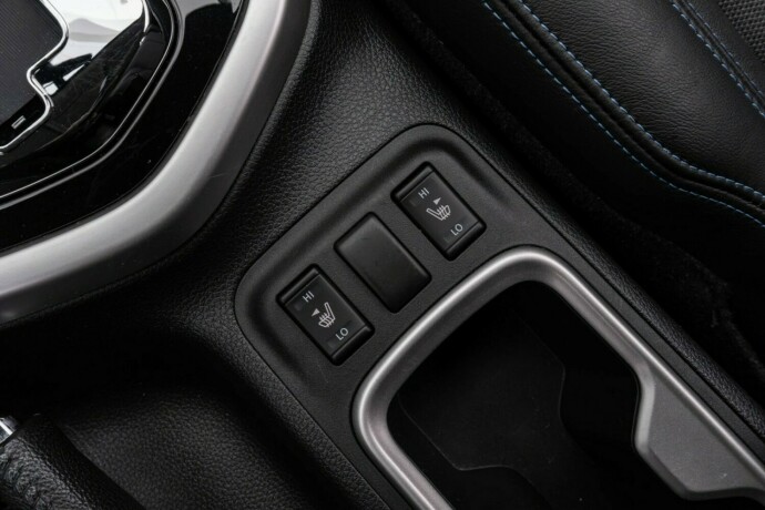 nissan-navara-diesel-2021-big-24