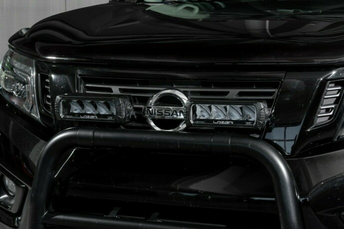 nissan-navara-diesel-2021-big-2
