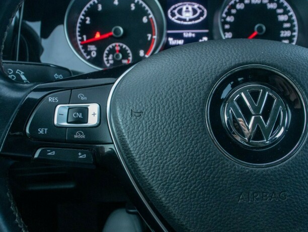 volkswagen-golf-vii-bensin-2014-big-24
