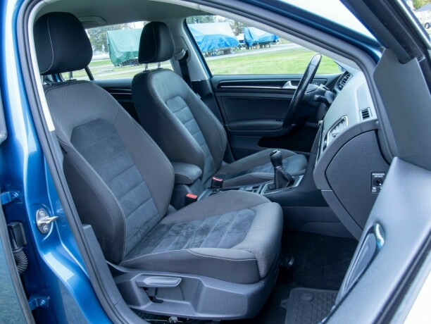volkswagen-golf-vii-bensin-2014-big-45