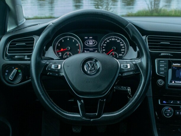 volkswagen-golf-vii-bensin-2014-big-26