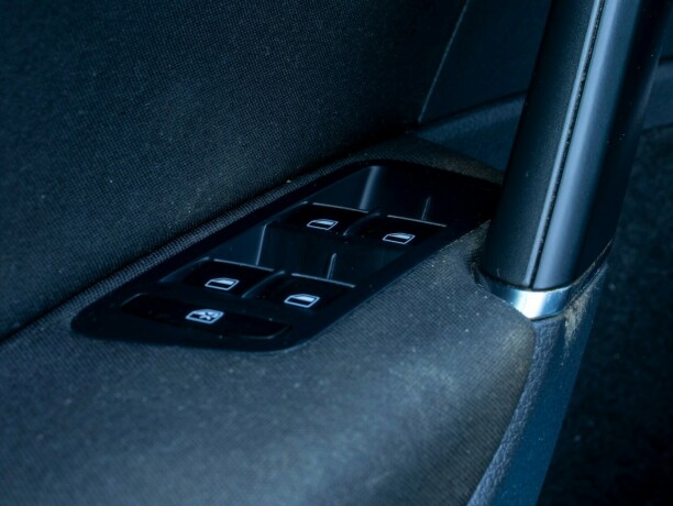 volkswagen-golf-vii-bensin-2014-big-17
