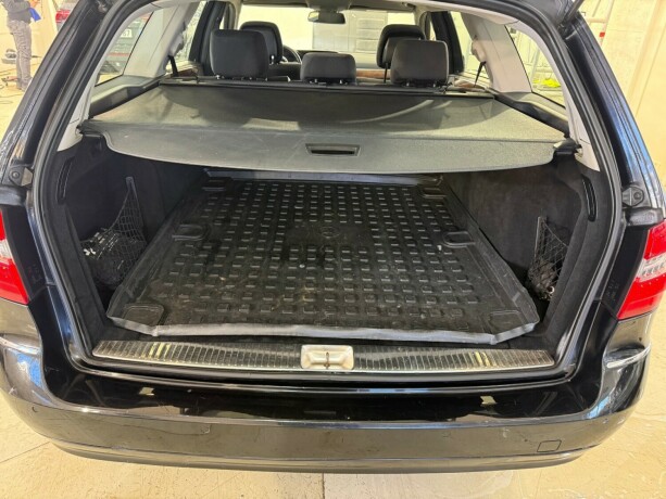 mercedes-benz-e200-diesel-2012-big-24
