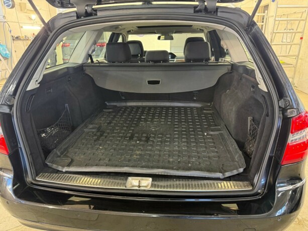 mercedes-benz-e200-diesel-2012-big-25