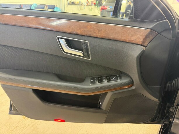 mercedes-benz-e200-diesel-2012-big-29
